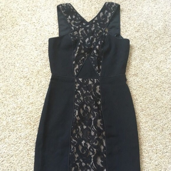 New BCBG Max Azria Black Lace Cocktail Dress Sz 6 - Picture 2 of 4